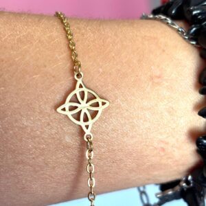 Pulsera  Nudo de Bruja -Protección Acero inox. Oro