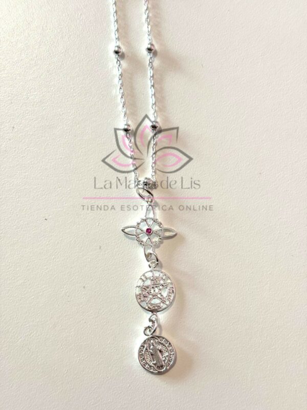 Colgante Triple Protección - Nudo de Bruja, Tetragramatón, San Benito de Plata de ley 925 - Imagen 2