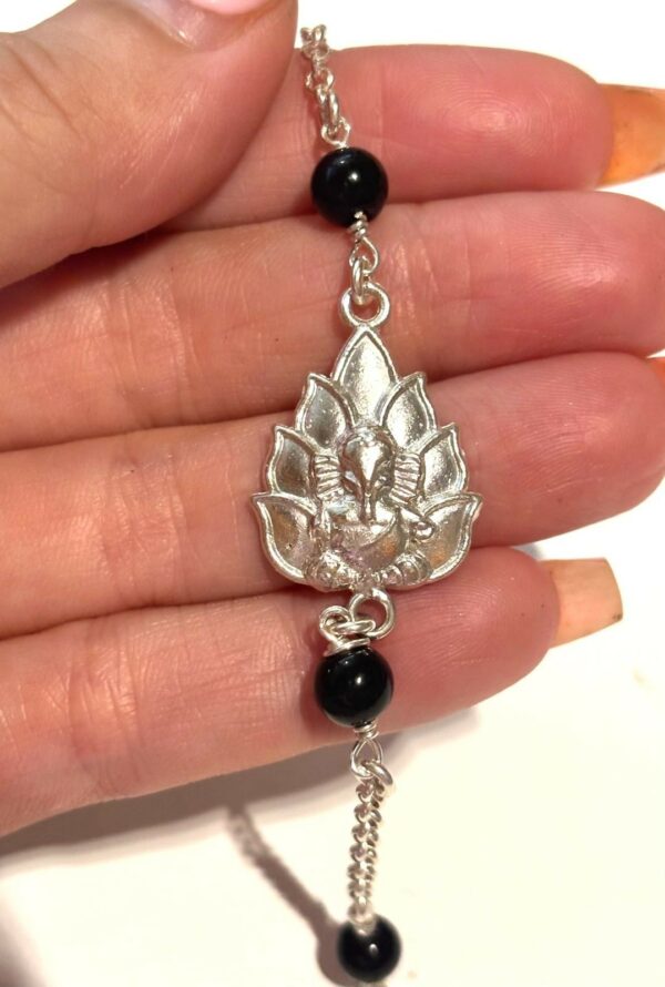 Pulsera Ganesha con Onix: Protección, Éxito y Abundancia de Plata de Ley 925 - Imagen 3