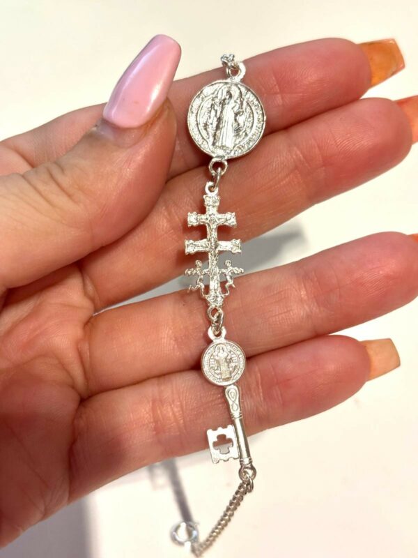 Pulsera Triple Protección: San Benito, Cruz de Caravaca y Llave de San Benito Plata de Ley 925