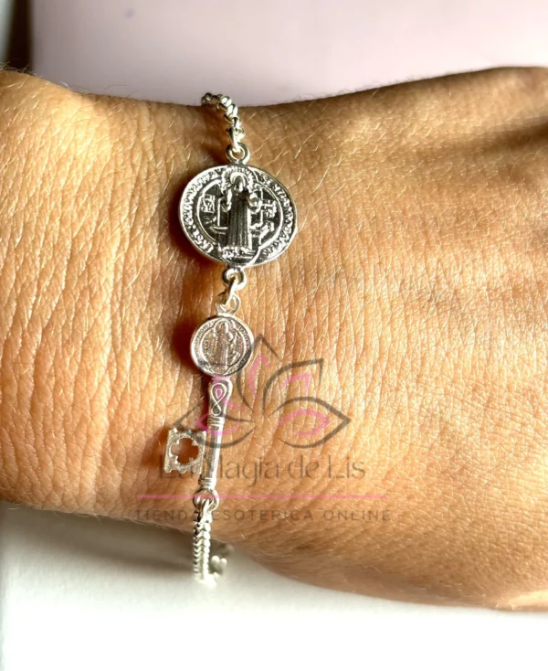Pulsera Doble Protección Medalla y Llave San Benito de Plata de Ley 925 - Imagen 3